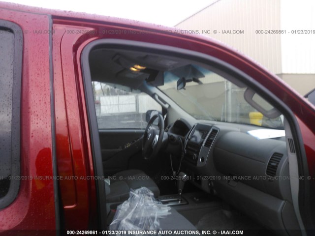 1N6AD0EV3GN792359 - 2016 NISSAN FRONTIER S/SV/SL/PRO-4X RED photo 5