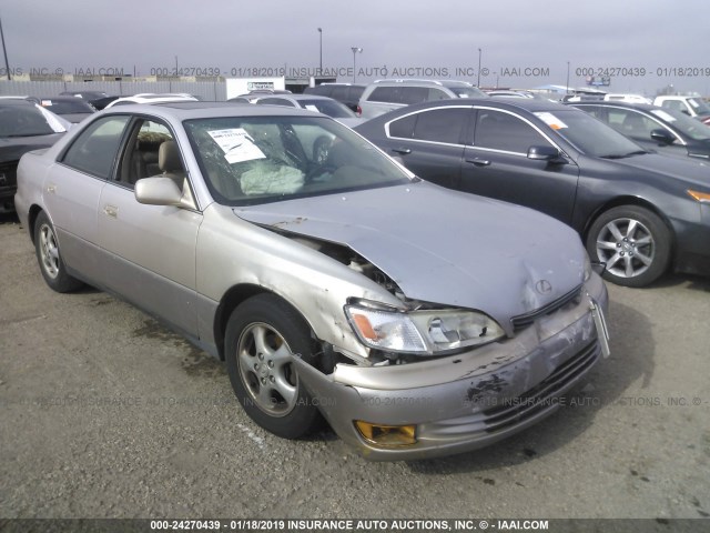 JT8BF22G8V0004929 - 1997 LEXUS ES 300 GOLD photo 1