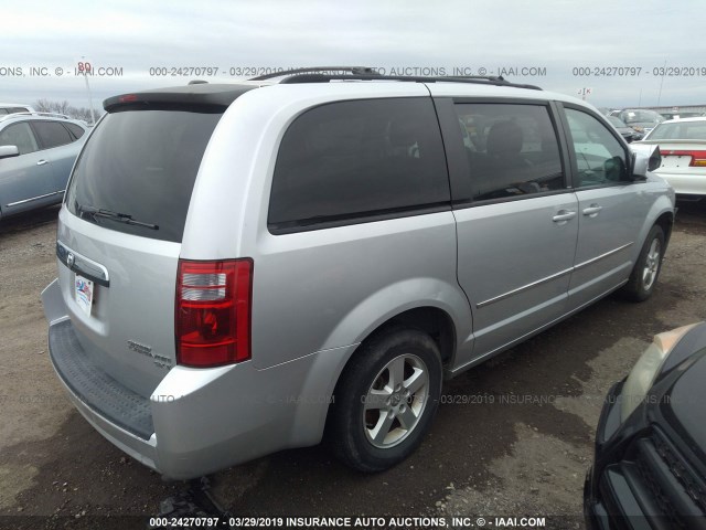 2D4RN5D19AR396285 - 2010 DODGE GRAND CARAVAN SXT SILVER photo 4