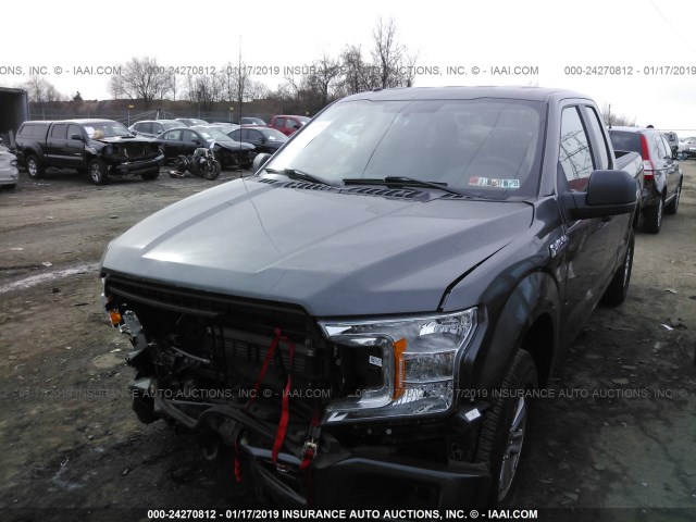 1FTEX1EB9JFA26063 - 2018 FORD F150 SUPER CAB GRAY photo 2