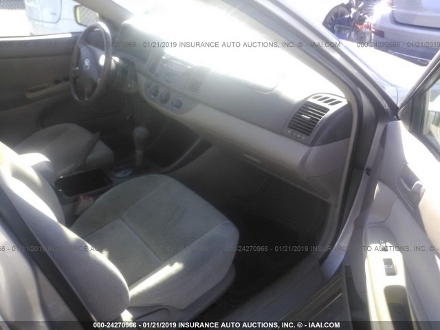 4T1BE32K53U730179 - 2003 TOYOTA CAMRY LE/XLE/SE GOLD photo 5