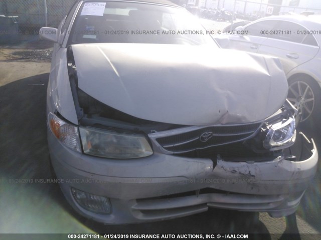 2T1FF28P31C523705 - 2001 TOYOTA CAMRY SOLARA SE/SLE SILVER photo 6