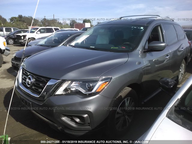 5N1DR2MN9HC696291 - 2017 NISSAN PATHFINDER S/SV/SL/PLATINUM GRAY photo 2