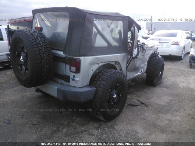 1J4FA54158L603540 - 2008 JEEP WRANGLER SAHARA SILVER photo 4