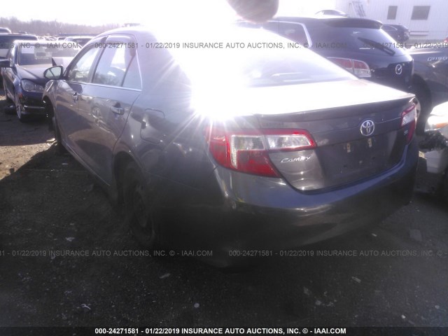 4T1BF1FKXEU862384 - 2014 TOYOTA CAMRY L/SE/LE/XLE 灰色 照片 3
