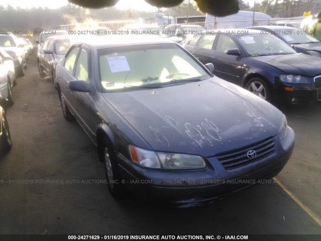 4T1BG22KXWU369332 - 1998 TOYOTA CAMRY GRAY photo 1