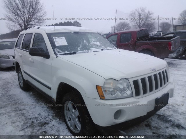 1J8HR48N87C676990 - 2007 JEEP GRAND CHEROKEE LAREDO/COLUMBIA/FREEDOM 白色 照片 1