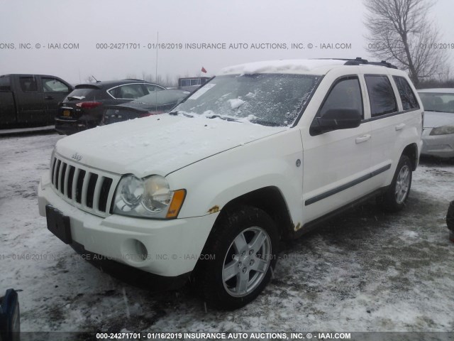 1J8HR48N87C676990 - 2007 JEEP GRAND CHEROKEE LAREDO/COLUMBIA/FREEDOM 白色 照片 2