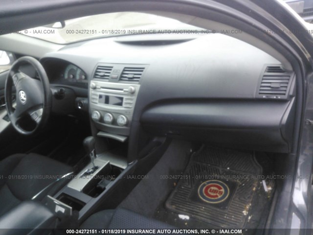 4T1BF3EK0BU201780 - 2011 TOYOTA CAMRY SE/LE/XLE GRAY photo 5