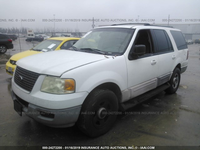 1FMRU15W03LB85728 - 2003 FORD EXPEDITION XLT WHITE photo 2