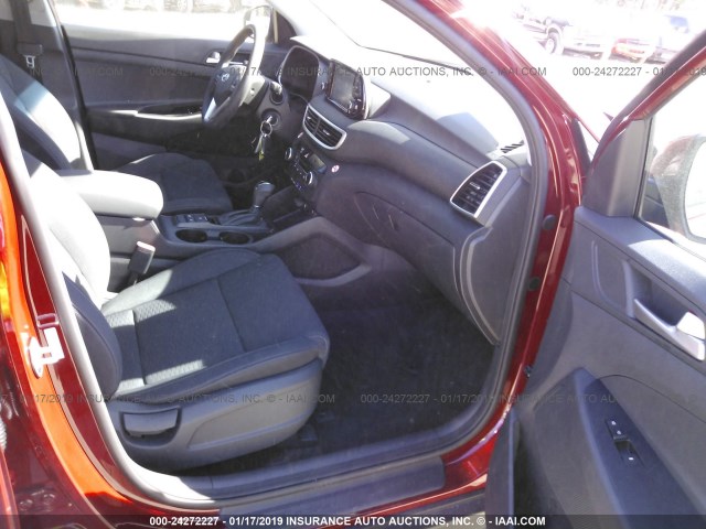 KM8J23A42KU879932 - 2019 HYUNDAI TUCSON SE RED photo 5