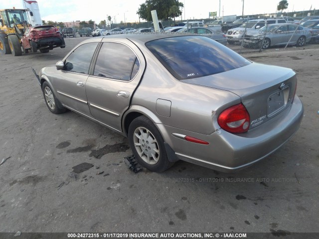 JN1CA31D91T620524 - 2001 NISSAN MAXIMA SILVER photo 3