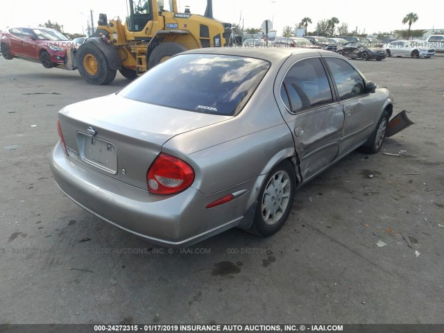 JN1CA31D91T620524 - 2001 NISSAN MAXIMA SILVER photo 4