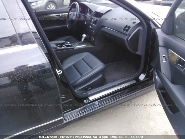 WDDGF56X38F059833 - 2008 MERCEDES-BENZ C BLACK photo 5