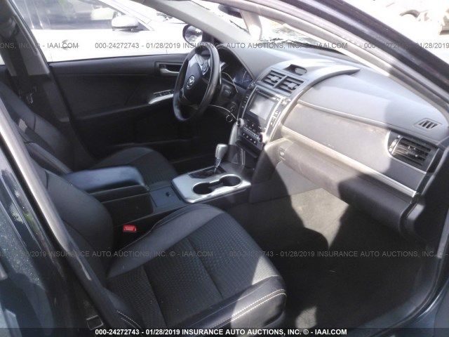 4T1BF1FK1EU776302 - 2014 TOYOTA CAMRY L/SE/LE/XLE 黑色 照片 5