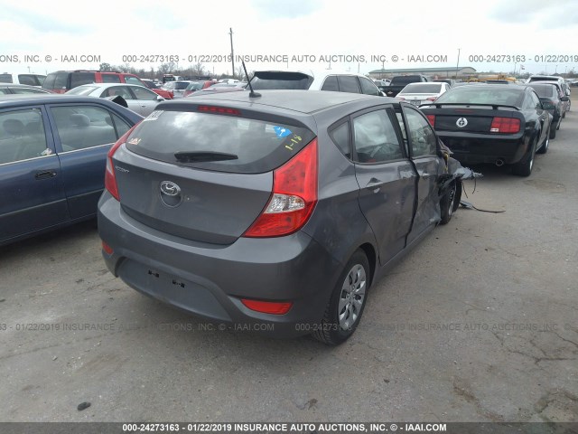 KMHCT5AE4GU258838 - 2016 HYUNDAI ACCENT SE GRAY photo 4