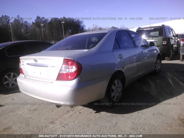 4T1BE32K73U205477 - 2003 TOYOTA CAMRY LE/XLE/SE SILVER photo 4