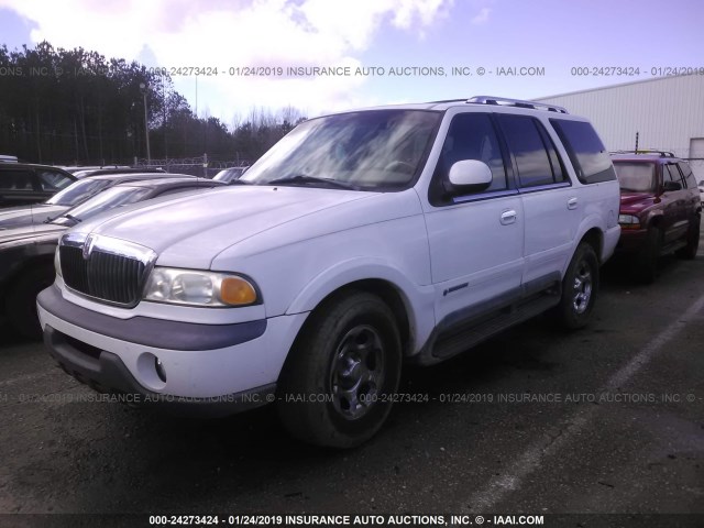 5LMPU28LXWLJ40909 - 1998 LINCOLN NAVIGATOR 白色 照片 2
