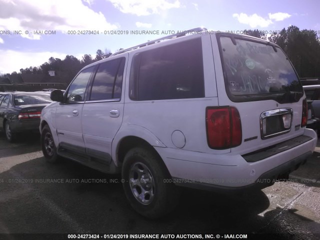 5LMPU28LXWLJ40909 - 1998 LINCOLN NAVIGATOR 白色 照片 3