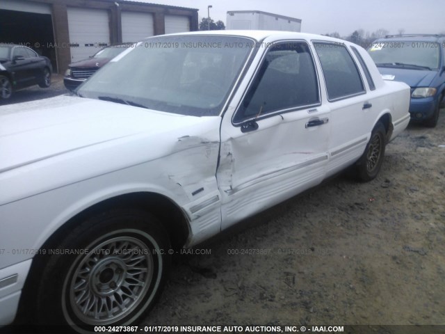 1LNLM81W6SY641107 - 1995 LINCOLN TOWN CAR EXECUTIVE WHITE photo 6