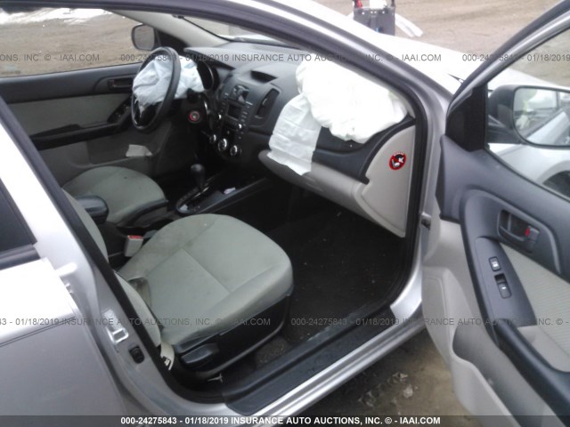 KNAFU4A26A5261348 - 2010 KIA FORTE EX SILVER photo 5