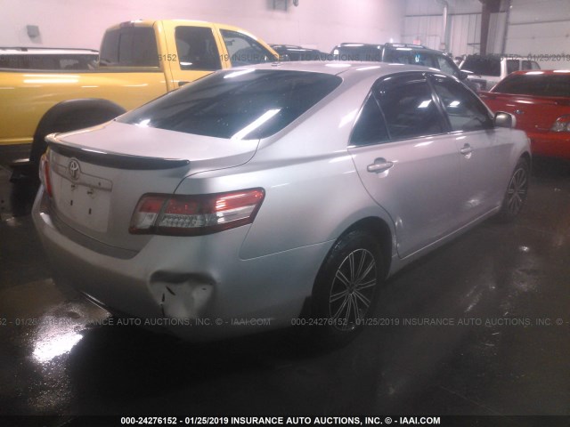4T4BF3EK4BR214862 - 2011 TOYOTA CAMRY SE/LE/XLE 银色 照片 4