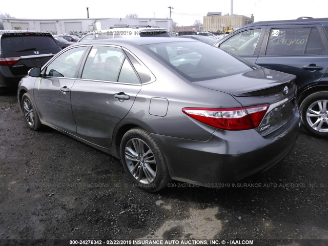 4T1BF1FK4HU404053 - 2017 TOYOTA CAMRY LE/XLE/SE/XSE BLACK photo 3