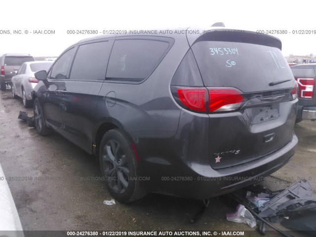 2C4RC1FG0JR352611 - 2018 CHRYSLER PACIFICA TOURING PLUS GRAY photo 3