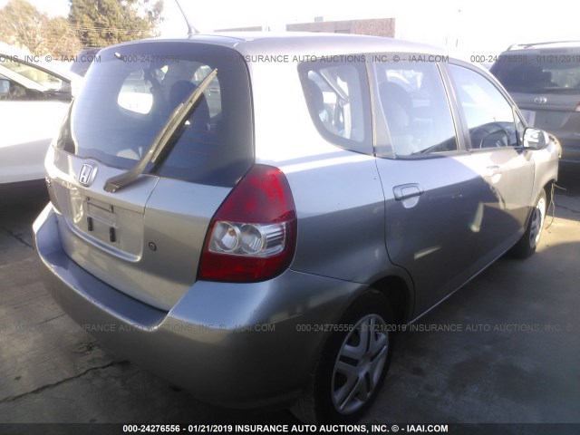 JHMGD38457S050692 - 2007 HONDA FIT GRAY photo 4