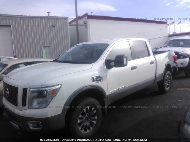 1N6BA1F42JN533233 - 2018 NISSAN TITAN XD SL/PRO-4X/PLAT RESERVE WHITE photo 2