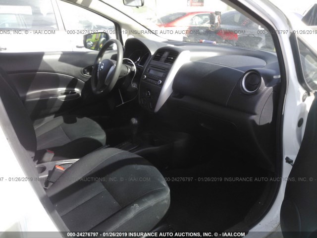 3N1CE2CP2FL375406 - 2015 NISSAN VERSA NOTE S/S PLUS/SV/SL/SR SILVER photo 5