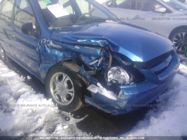 KNADC125X56389058 - 2005 KIA RIO BLUE photo 6