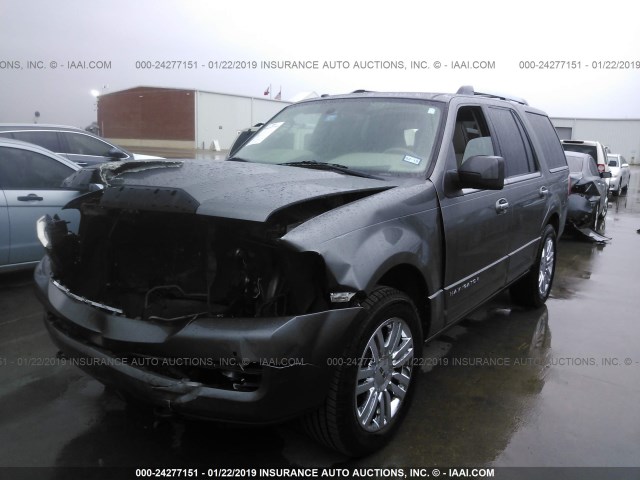 5LMJJ2H50AEJ00948 - 2010 LINCOLN NAVIGATOR GRAY photo 2