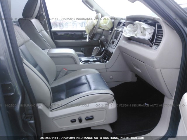 5LMJJ2H50AEJ00948 - 2010 LINCOLN NAVIGATOR GRAY photo 5