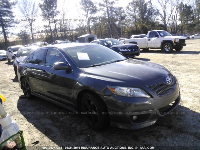 4T1BF3EK3BU207878 - 2011 TOYOTA CAMRY SE/LE/XLE 灰色 照片 1