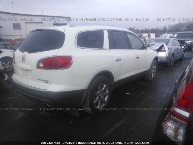 5GAER23738J229490 - 2008 BUICK ENCLAVE CXL WHITE photo 4