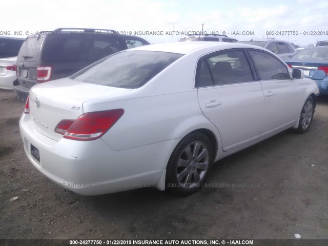 4T1BK36B16U078927 - 2006 TOYOTA AVALON XL/XLS/TOURING/LIMITED WHITE photo 4