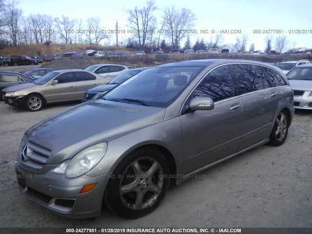 4JGCB65E66A001117 - 2006 MERCEDES-BENZ R 350 GRAY photo 2