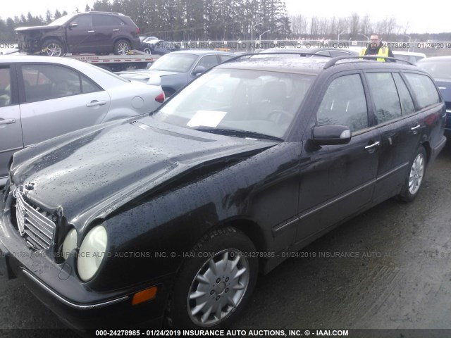 WDBJH65J11B360450 - 2001 MERCEDES-BENZ E 320 BLACK photo 2