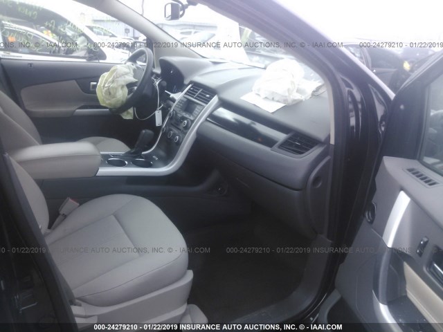 2FMDK3GC6DBC60898 - 2013 FORD EDGE SE BLACK photo 5