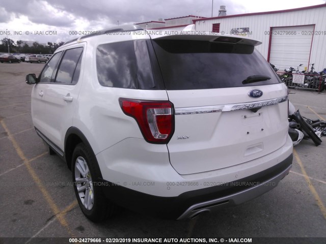 1FM5K7D83HGC62053 - 2017 FORD EXPLORER XLT WHITE photo 3