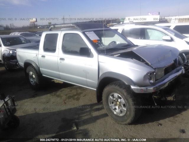 1N6ED27T5YC392079 - 2000 NISSAN FRONTIER CREW CAB XE/CREW CAB SE SILVER photo 1