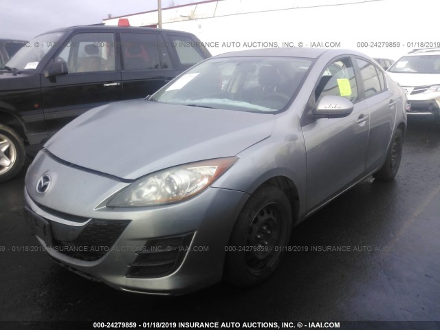 JM1BL1SF5A1207857 - 2010 MAZDA 3 I GRAY photo 2