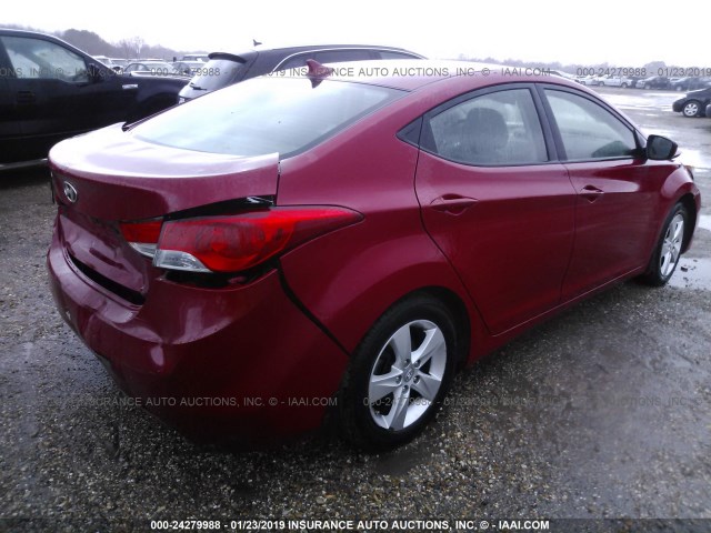 KMHDH4AE4DU934572 - 2013 HYUNDAI ELANTRA GLS/LIMITED RED photo 4