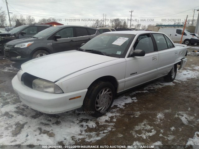 1G3NL52MXWM309454 - 1998 OLDSMOBILE ACHIEVA SL WHITE photo 2