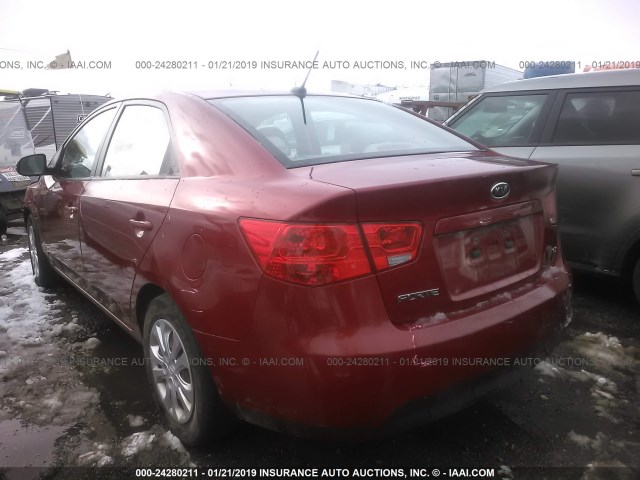 KNAFU4A22B5426247 - 2011 KIA FORTE EX RED photo 3