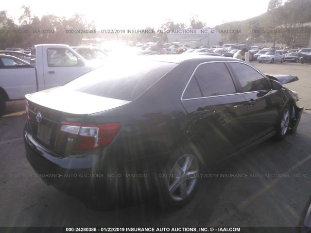 4T1BF1FK6EU346118 - 2014 TOYOTA CAMRY L/SE/LE/XLE 黑色 照片 4