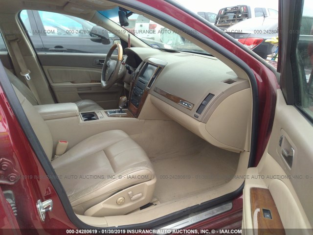 1G6DW677X50206457 - 2005 CADILLAC STS RED photo 5