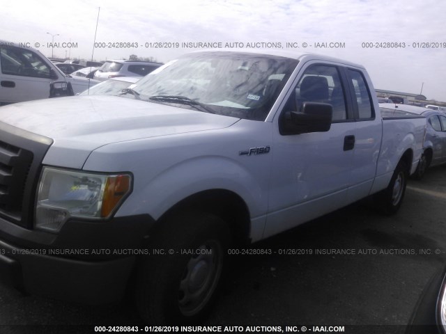 1FTEX1C81AKE43840 - 2010 FORD F150 SUPER CAB WHITE photo 2