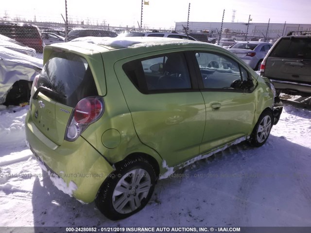 KL8CB6S9XDC558523 - 2013 CHEVROLET SPARK LS GREEN photo 4